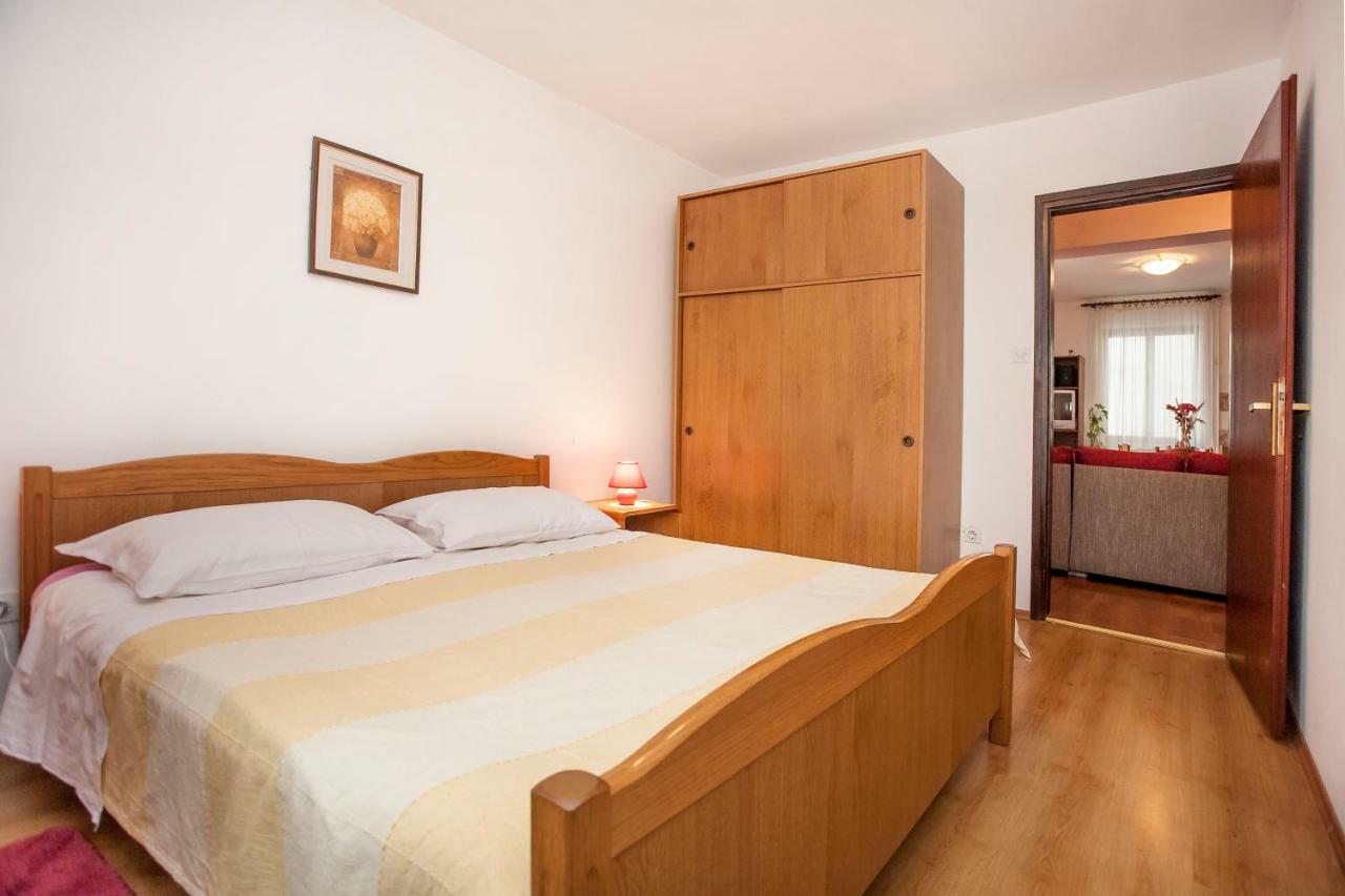 Apartment Regina Rovinj Exterior foto